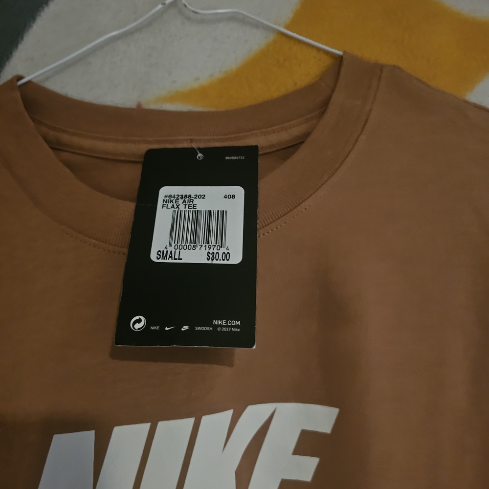 Nike Air Brown T-Shirt - Picture 3 of 3